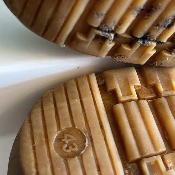 Salvatore Ferragamo Yellow Leather Slip on Shoes!! - Picture 7 of 9